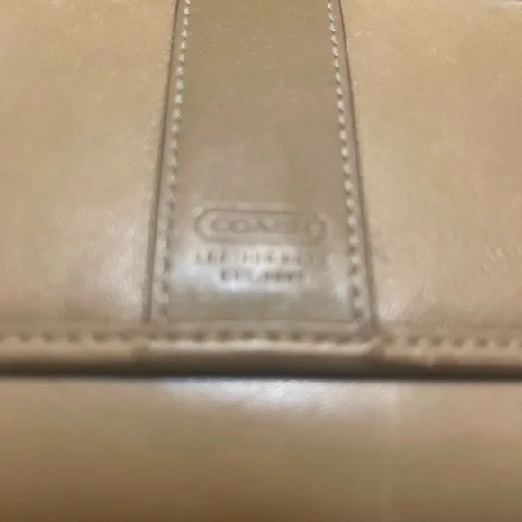 Coach Tan Leather Handbag and Wallet - Picture 6 of 7